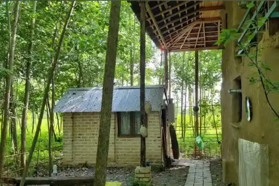 اقامتگاه بومگردی گوچین-1