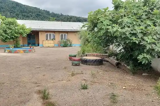 اقامتگاه بومگردی گیله لو-1