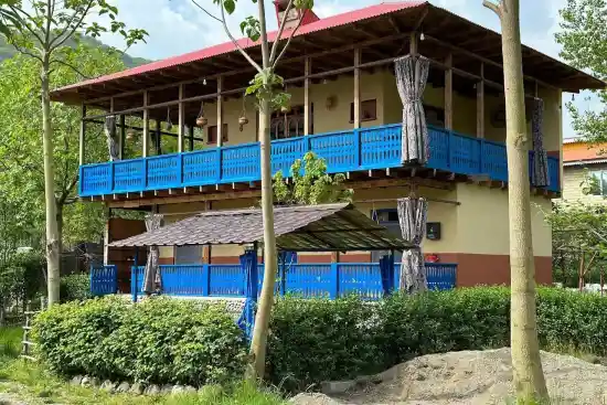 اقامتگاه بوم‌گردی اسالم لند