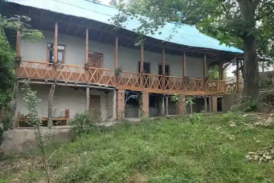 اقامتگاه بوم‌گردی ایشکا