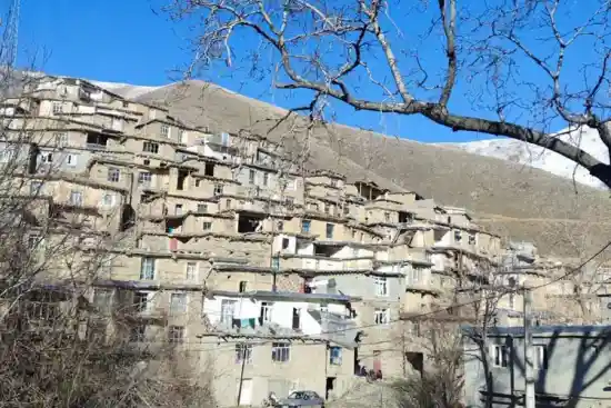 اقامتگاه بومگردی سروه-1