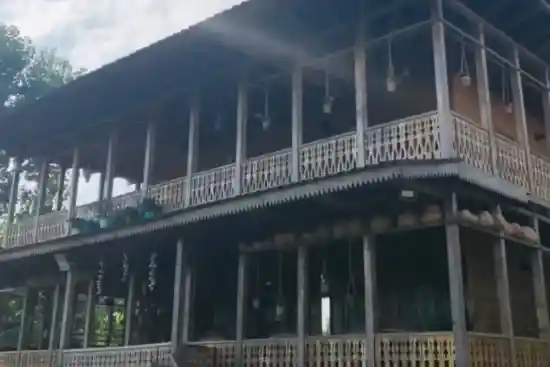 اقامتگاه بومگردی سرای فخر