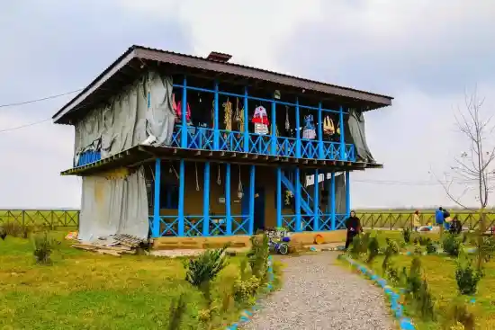 اقامتگاه بومگردی جیرسر باقرخاله