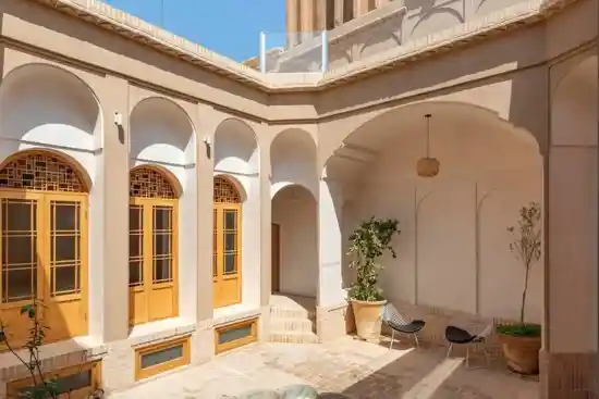 اقامتگاه بوم‌گردی خانه مینودر