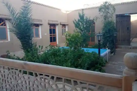 اقامتگاه بوم‌گردی دشت شب