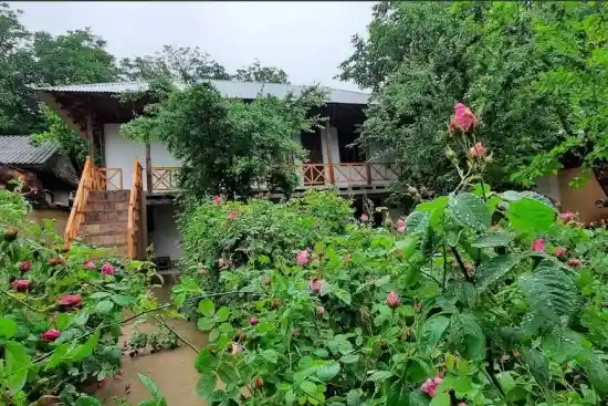 اقامتگاه بومگردی اودا-1