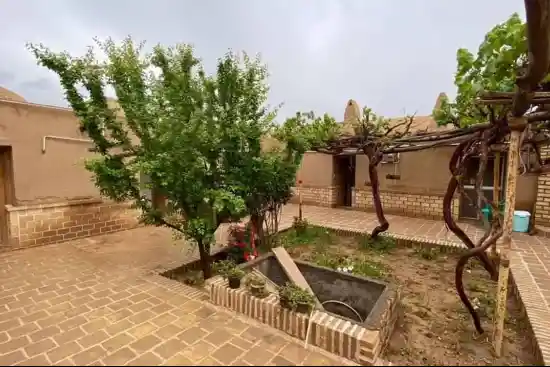 اقامتگاه بومگردی ترمه خاتون-1