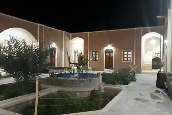 اقامتگاه بومگردی سوشیانت-1