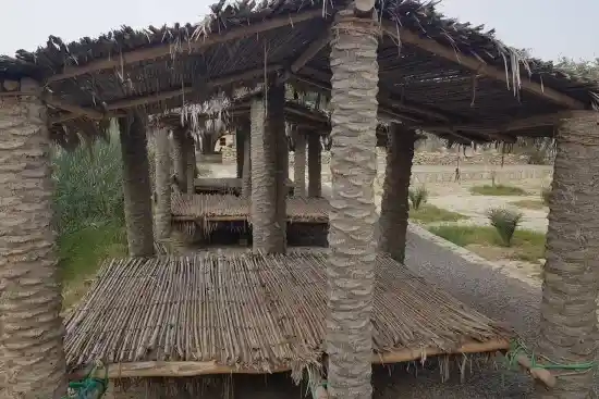 اقامتگاه بوم‌گردی بادگیر هفت رنگو