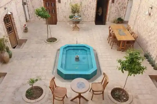 اقامتگاه سنتی عمارت سنگ پلوی