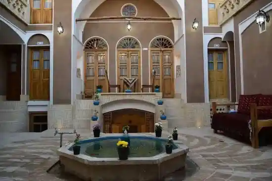 اقامتگاه بوم‌گردی سرای سایه