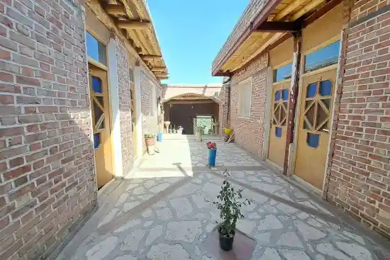 اقامتگاه بوم‌گردی آتر