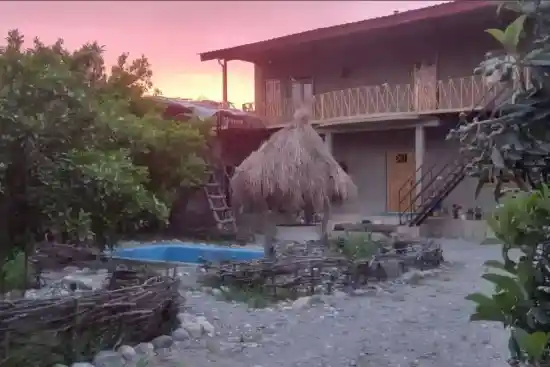 اقامتگاه بومگردی سرای ویونا-1