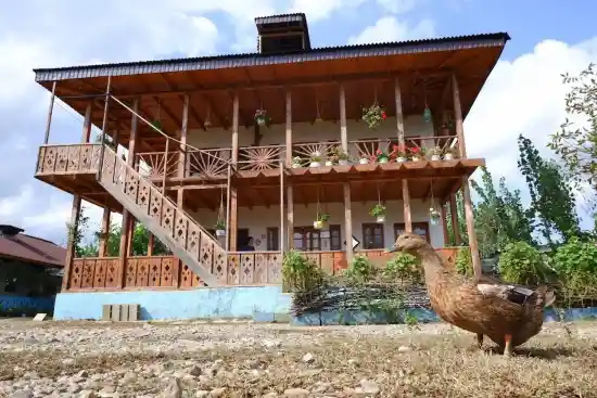 اقامتگاه بوم‌گردی داروک