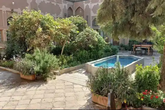 اقامتگاه سنتی ست یسایان