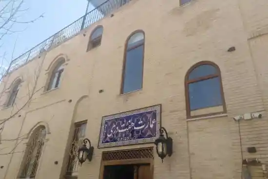 بوتیک هتل عمارت هفت‌دری