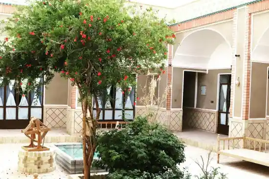 اقامتگاه سنتی مادر بزرگ