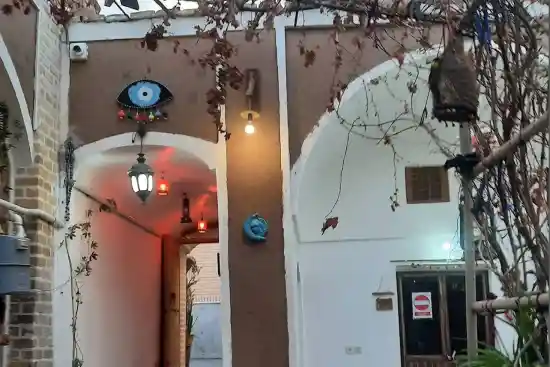 اقامتگاه بومگردی سرای جیران-1