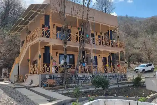 اقامتگاه بومگردی چلی بوم-1