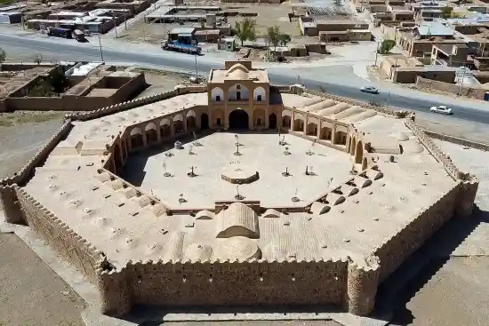 اقامتگاه سنتی کاروانسرای امینآباد