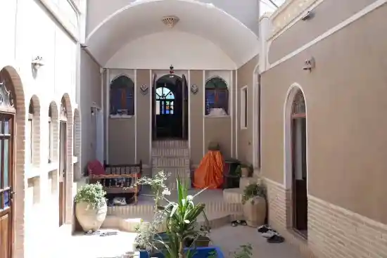 اقامتگاه بومگردی نارین قلعه