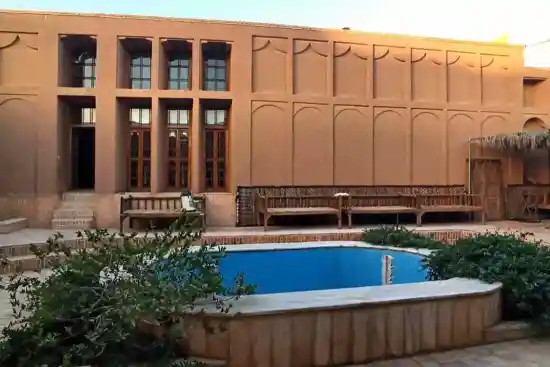 اقامتگاه بوم‌گردی فروردین-1