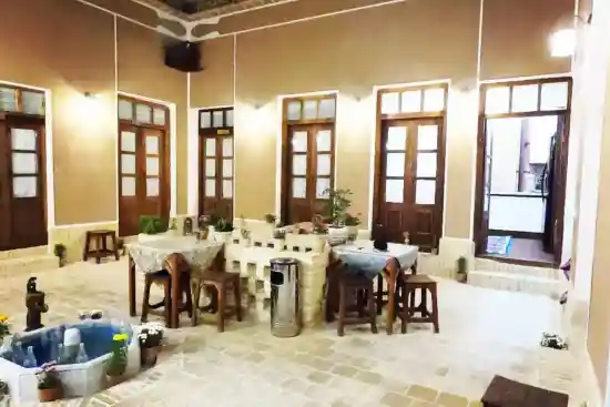 اقامتگاه بومگردی واحه-1