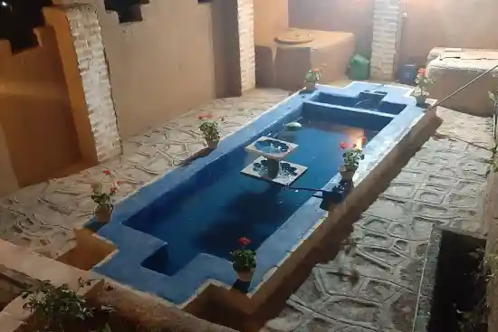 اقامتگاه بومگردی خان بزرگ-1