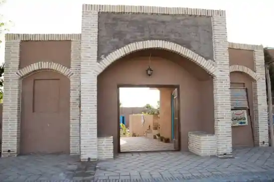 اقامتگاه بوم‌گردی جوری