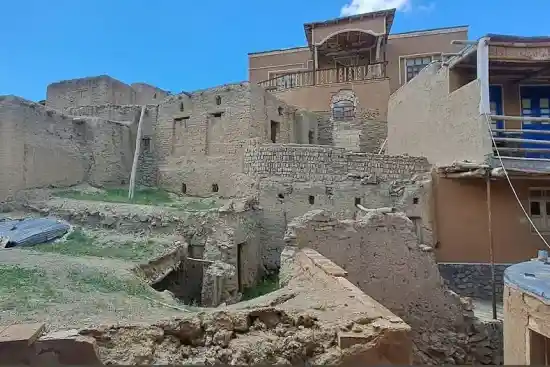 اقامتگاه بومگردی آویلا