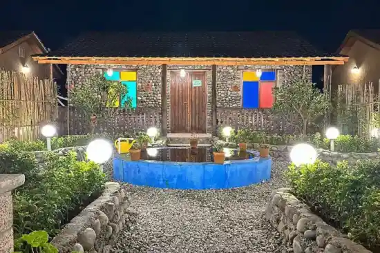 اقامتگاه بومگردی به یاد ماندنی-1