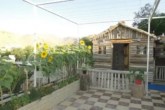 اقامتگاه بومگردی خونه پدری