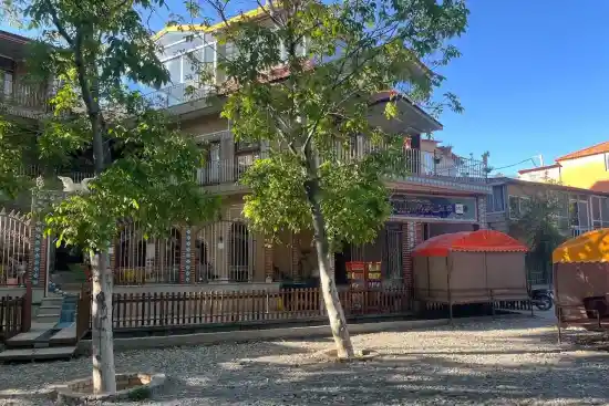 اقامتگاه بوم‌گردی ماه سلطان