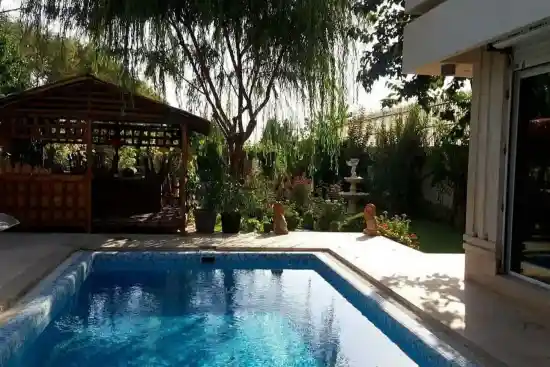 اقامتگاه بومگردی چشم جهان