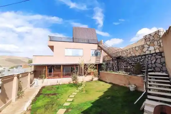 اقامتگاه بوم‌گردی اوغول جان