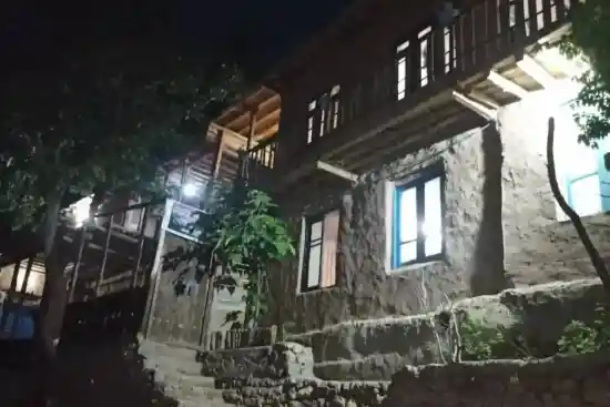 اقامتگاه بومگردی باباجعفر-1