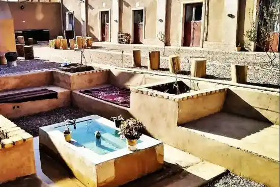 اقامتگاه بوم‌گردی دالو