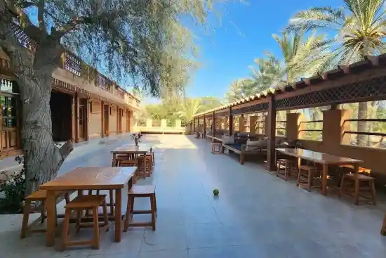 اقامتگاه بوم‌گردی نخل لردی