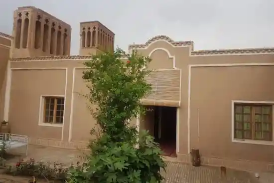 اقامتگاه بومگردی غور قوژد-1