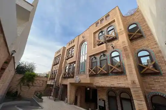 بوتیک هتل ایده آل