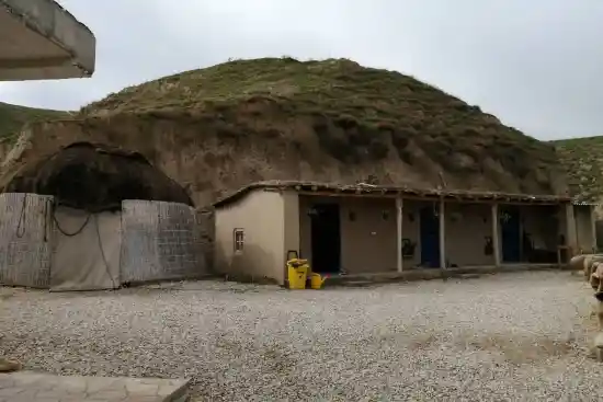 اقامتگاه بوم‌گردی دره پنج شیر-1