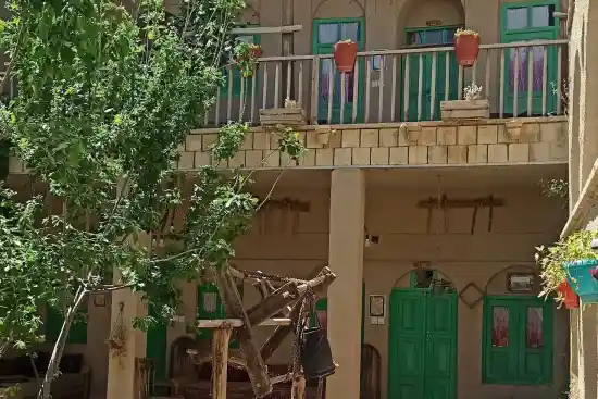 اقامتگاه بوم‌گردی کروشک