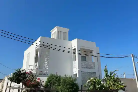 اقامتگاه بومگردی بادگیر سفید-1