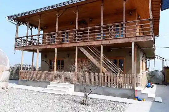 اقامتگاه بومگردی فاروق خان