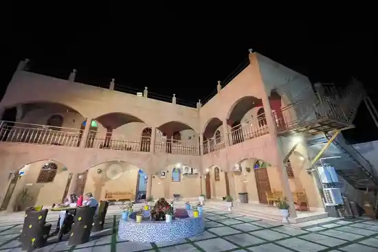 اقامتگاه بومگردی بن چین