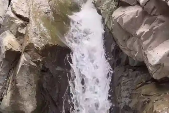 آبشار قبادلو