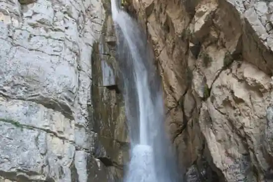 آبشار تفرجگاه