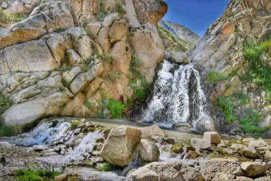 آبشار آق شیر شیر