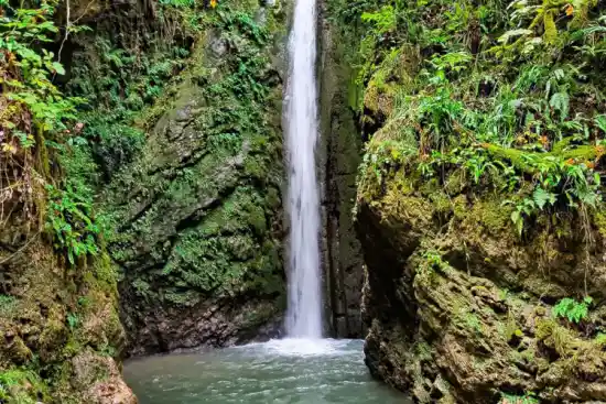 آبشار سنگ درکا