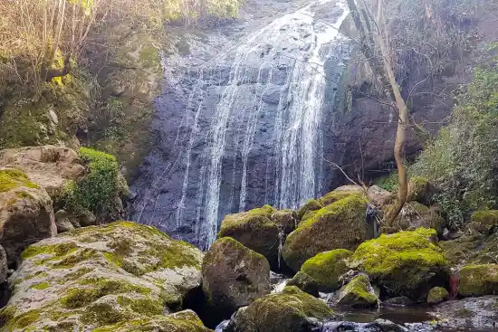 آبشار سیاه تاش